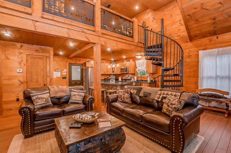 The Buckhorn By Stony Brook * Gatlinburg